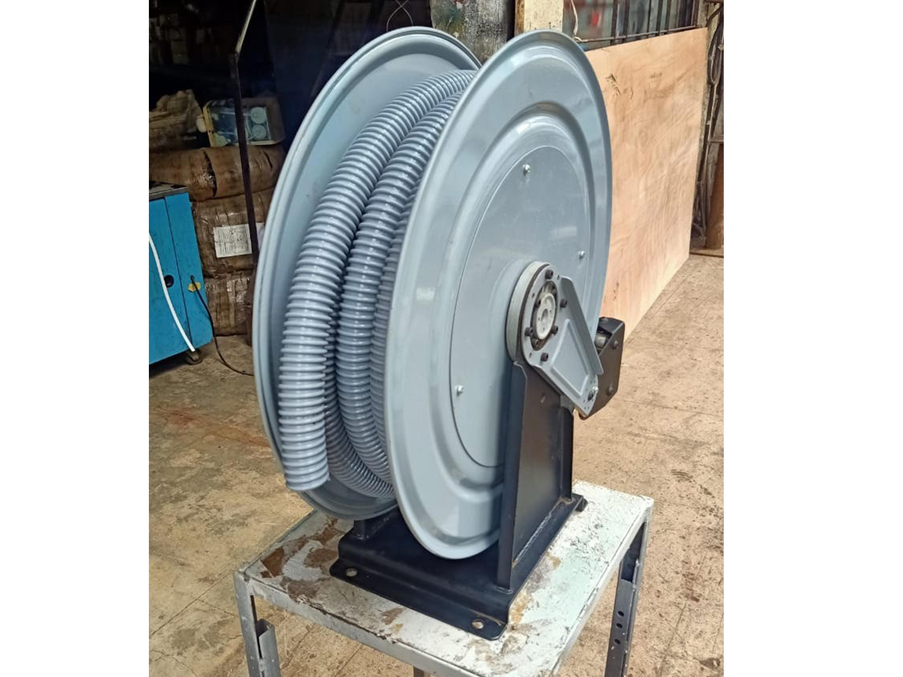 autorewind vaccum hose reel